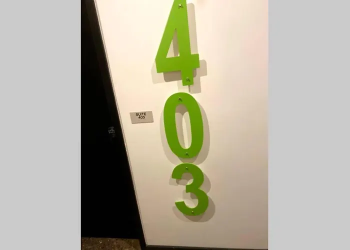 3E-*New* Apartment -5 Min From Downtown, Sleeps 4